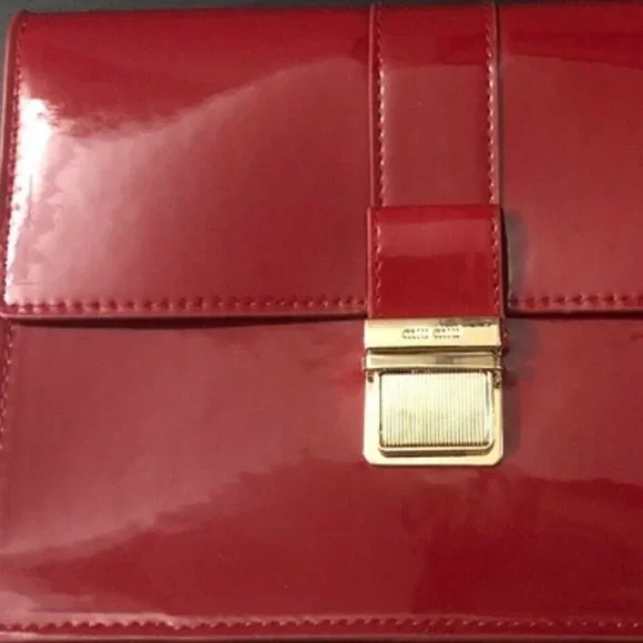NEW! Luxe MIU MIU Patent Burgundy Red Pouch Clutch Cosmetic Bag w Gold accent LE - Picture 7 of 9